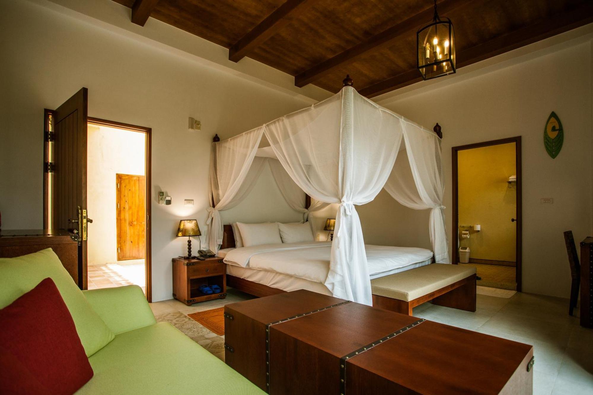 Oasis Hotel Magong Exterior photo